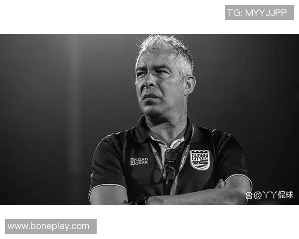 胡须足球明星的传奇故事与职业生涯回顾