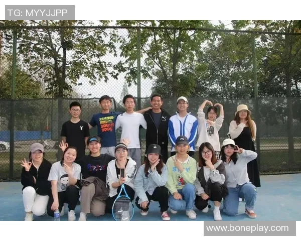 赛后分析：杭州网球队与深圳网球队的表现与状态对比探讨