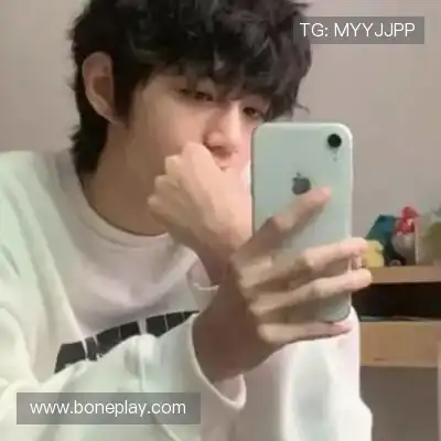 滑璇鸣